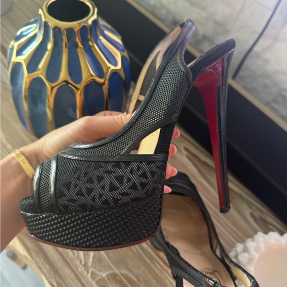 Christian Louboutin LIMITED EDITION - Picture 3 of 6